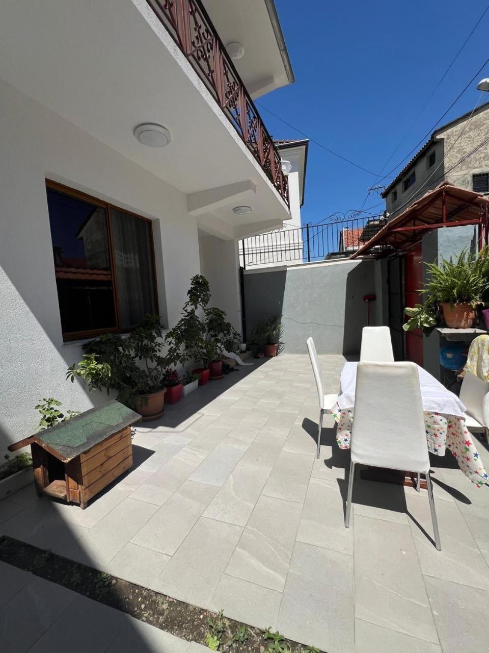 David Guesthouse Shkodër Exterior foto